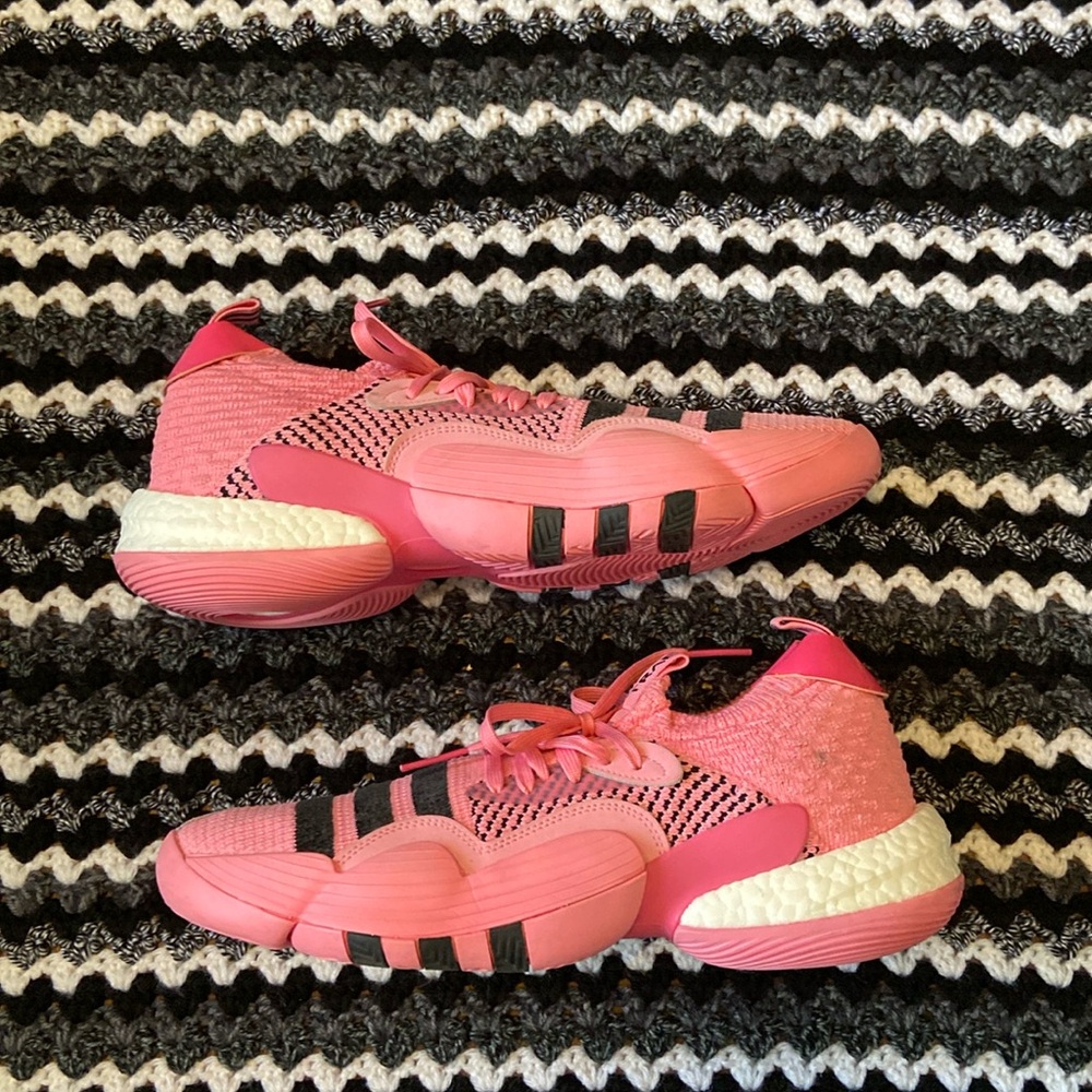 TRAE YOUNG 2 ‘Pink’